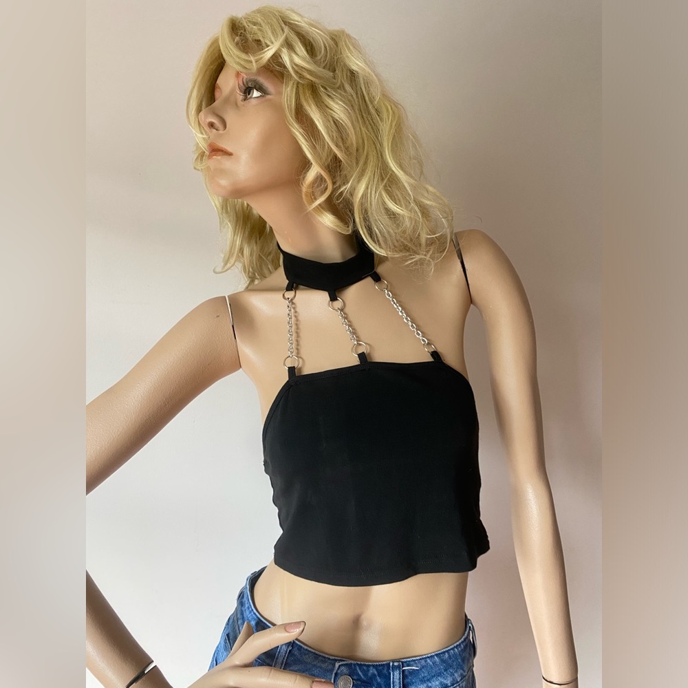 Chain Detailed Halter Top